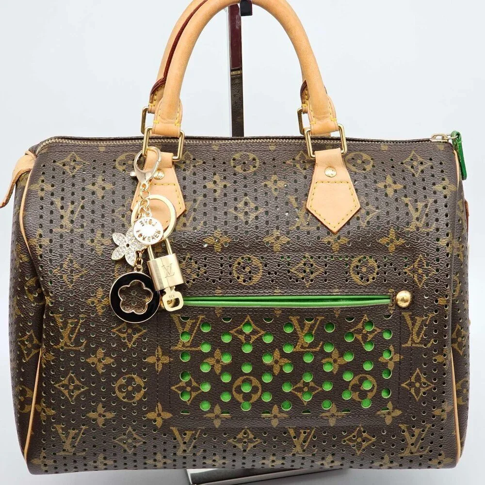 Authentic Louis Vuitton Gold Lock 🔒 Keychain Bag Unbranded Flower Charm LV